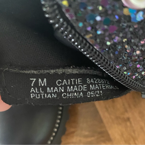 Adorable Sparkle Black Toddler Boots - Olive & Edie - Caitie - Size 7 - Picture 7 of 11